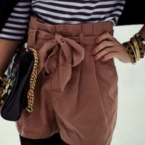 Divided by H&M Paperbag Waist Shorts